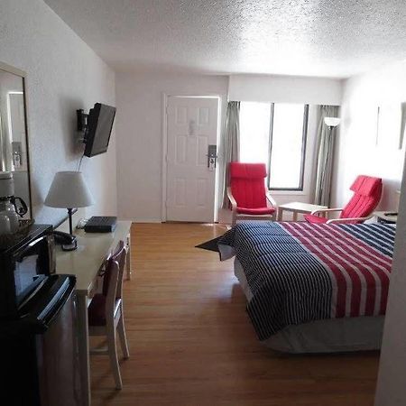 Imperial Motel Grand Forks Eksteriør billede